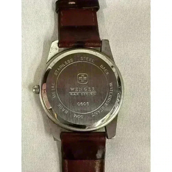 Swiss Army Wenger S.A.K Design Ladies Leather Band Watch Date Dial main image 8